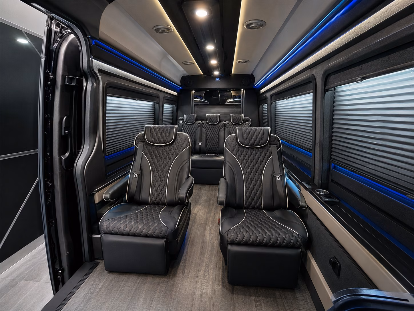new haven airport shuttle buses for employees