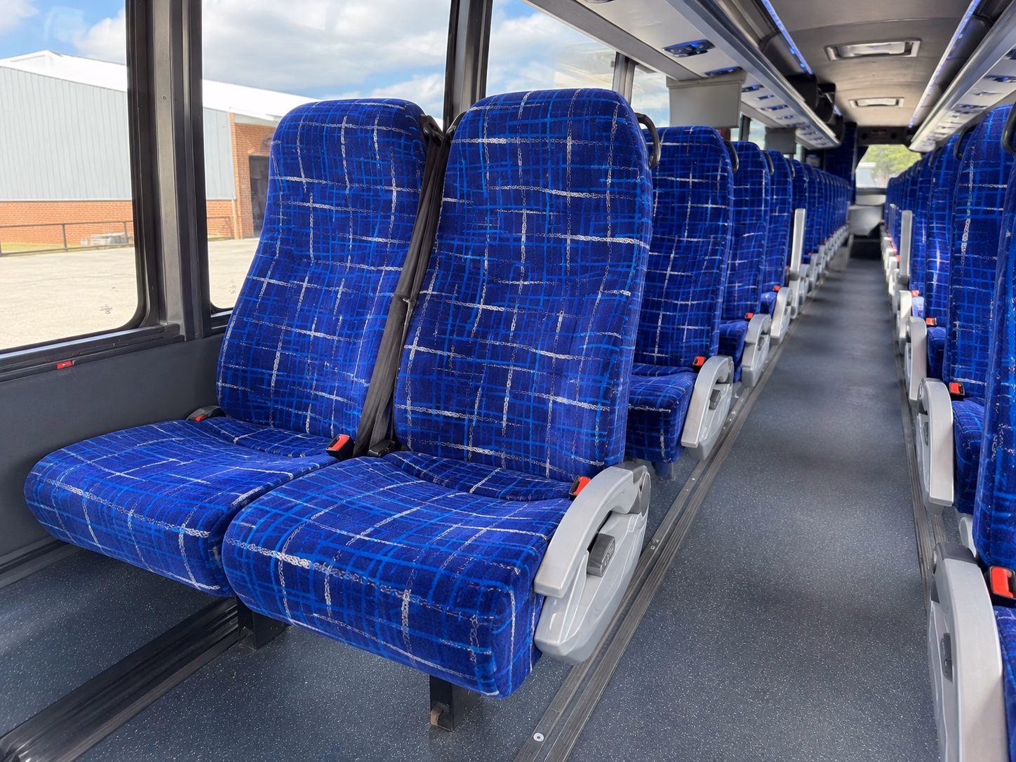new haven bus rental service area