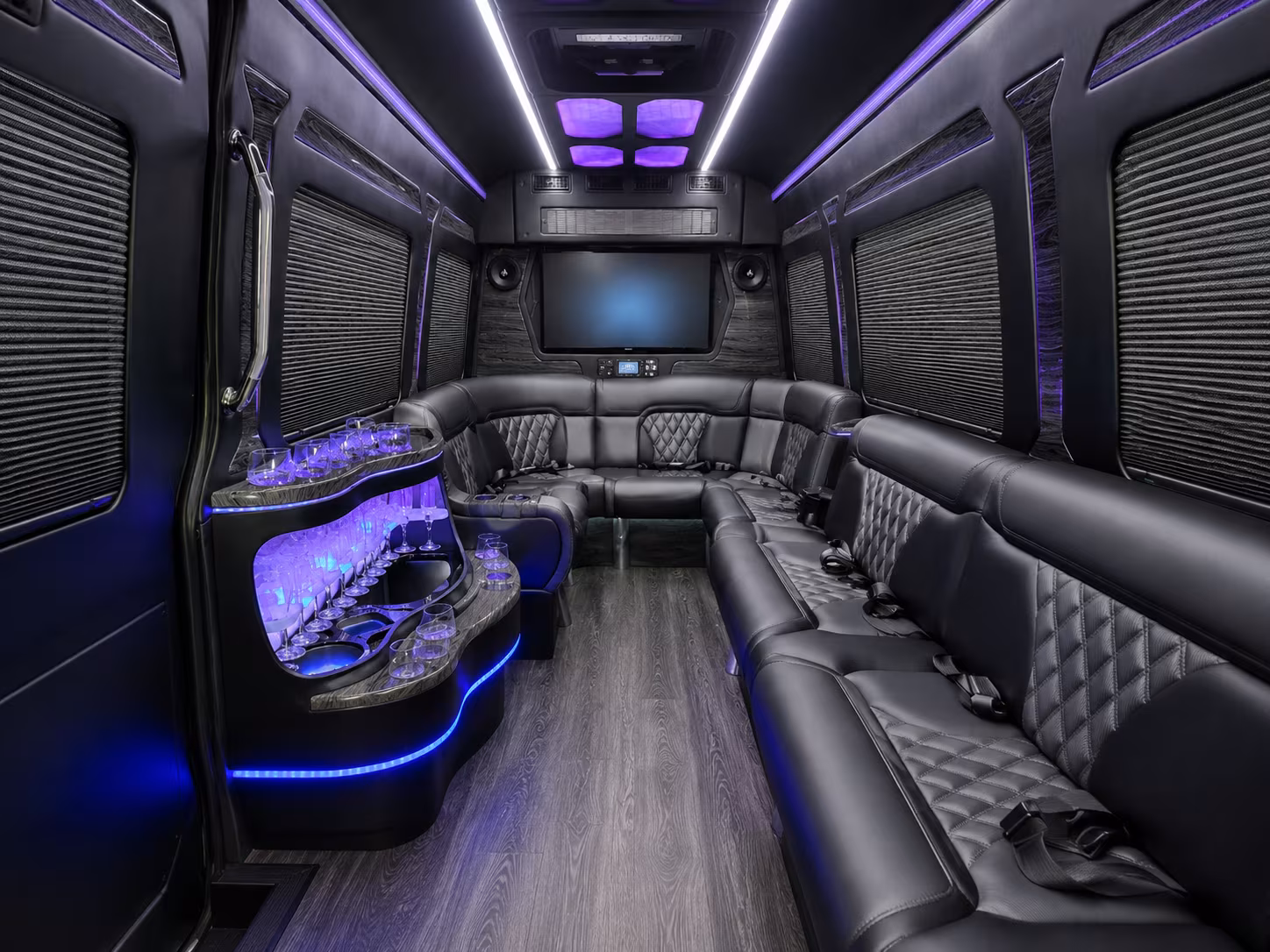 new haven custom day trip and driving tour bus rentals