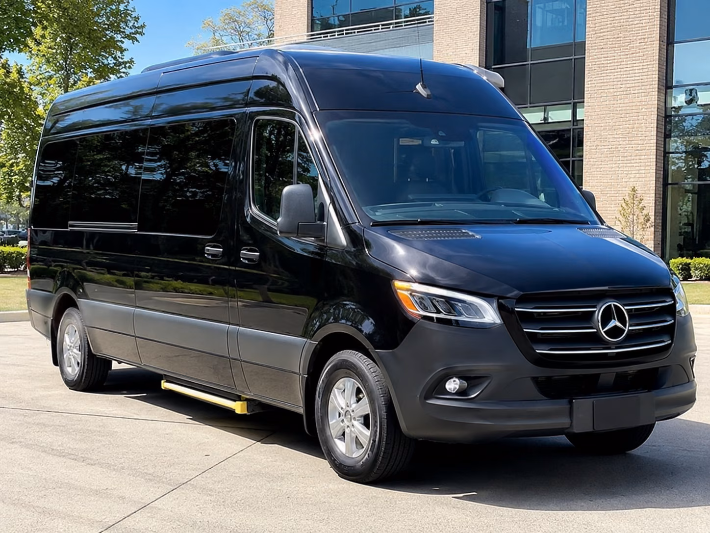 new haven hospital and campus shuttle bus rentals